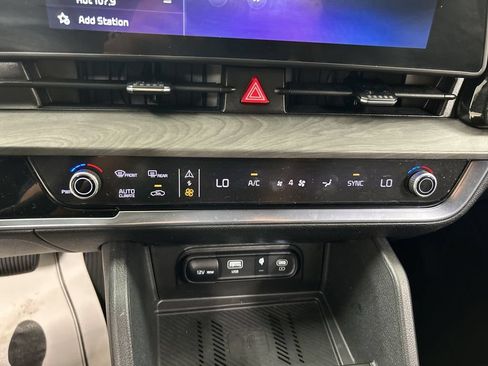 Certified 2023 Kia Sportage X-Line AWD/4WD image 16