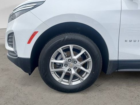 Used 2024 Chevrolet Equinox LT AWD/4WD image 14