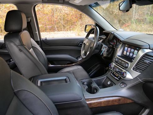 Used 2018 Chevrolet Tahoe LT image 45