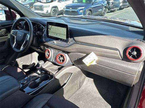 Used 2025 Chevrolet Blazer RS image 29