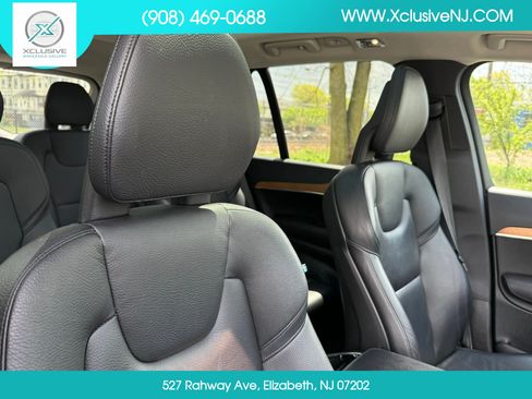 Used 2021 Volvo XC90 T6 Momentum w/ Advanced Package AWD/4WD image 24