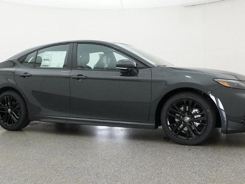 New 2026 Toyota Camry SE image 23