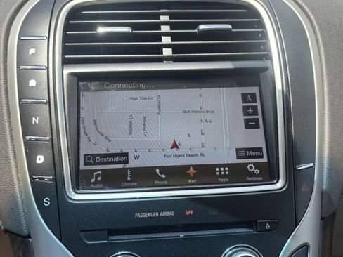 Used 2016 Lincoln MKX Select w/ Select Plus Package FWD image 15