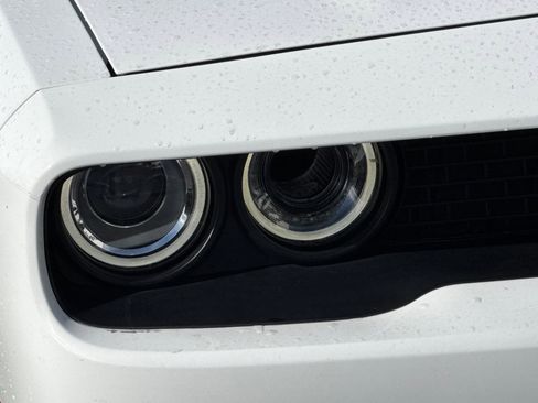 Used 2019 Dodge Challenger SRT Hellcat image 10