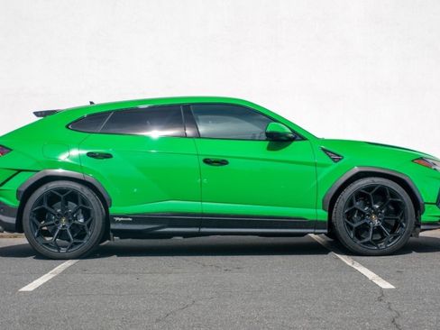 Used 2023 Lamborghini Urus Performante image 6