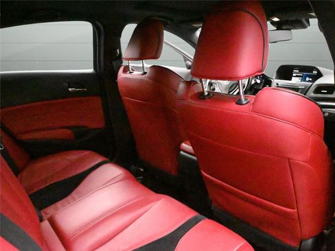 Used 2019 Acura ILX image 25