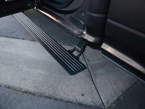 New 2026 RAM 3500 Laramie AWD/4WD image 10
