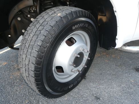 Used 2010 Ford F350 XL image 21