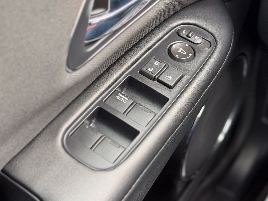 Used 2022 Honda HR-V EX image 17