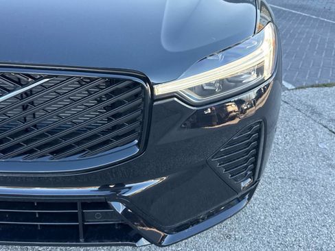 New 2026 Volvo XC60 B5 Ultra w/ Climate Package image 9