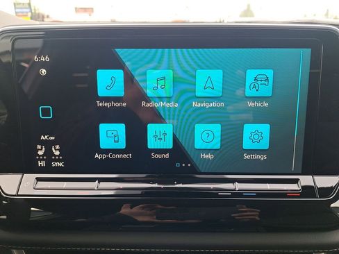 New 2026 Volkswagen Atlas Cross Sport SE AWD/4WD image 22