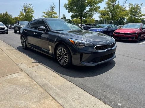 Used 2019 Kia Stinger Premium RWD image 7