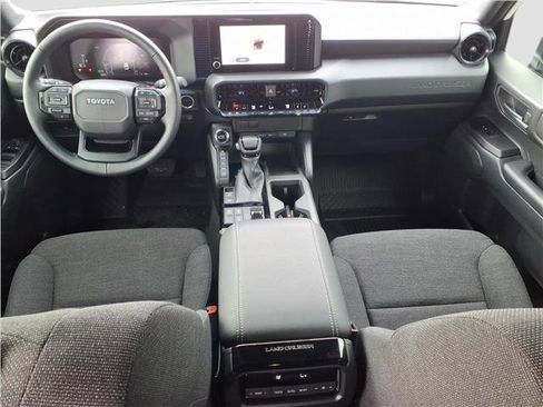 Used 2024 Toyota Land Cruiser image 9