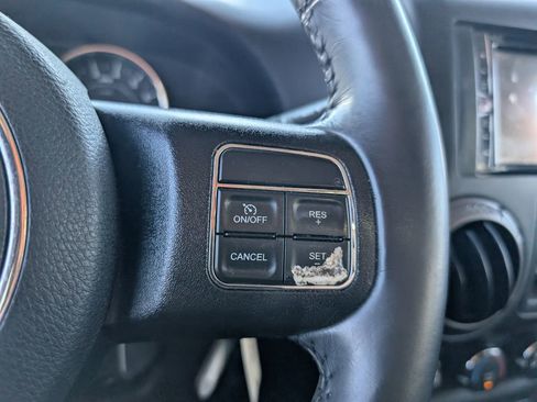 Used 2018 Jeep Wrangler Unlimited Sport S image 15