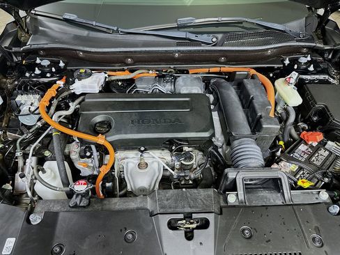 Used 2024 Honda CR-V Sport Touring image 9