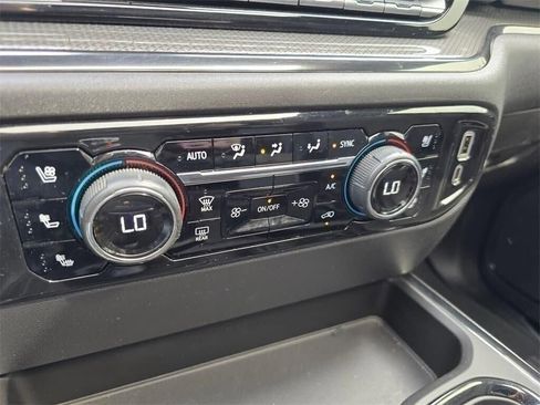 Used 2023 Chevrolet Silverado 1500 ZR2 w/ Technology Package image 26