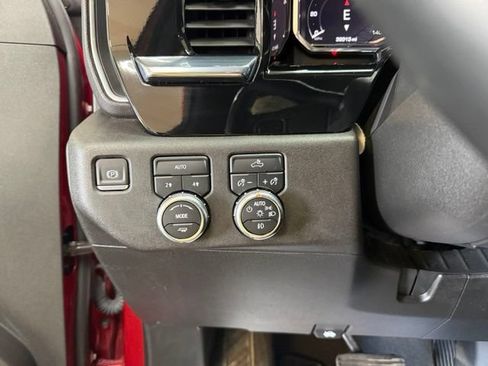 Used 2024 GMC Sierra 1500 Elevation AWD/4WD image 20