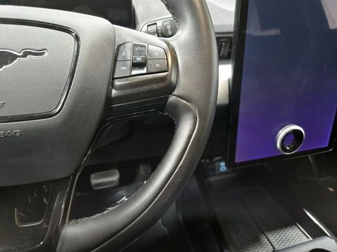 Used 2021 Ford Mustang Mach-E Select image 15