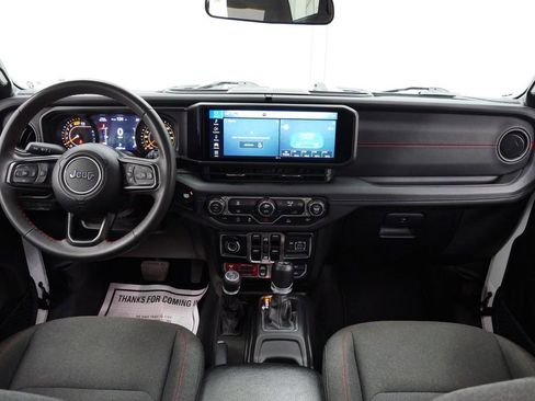 Used 2024 Jeep Wrangler Rubicon image 22