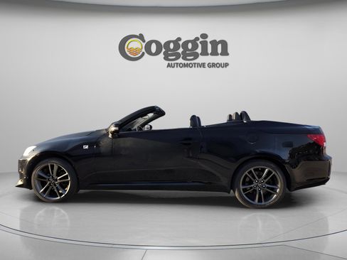 Used 2014 Lexus IS 250C image 2
