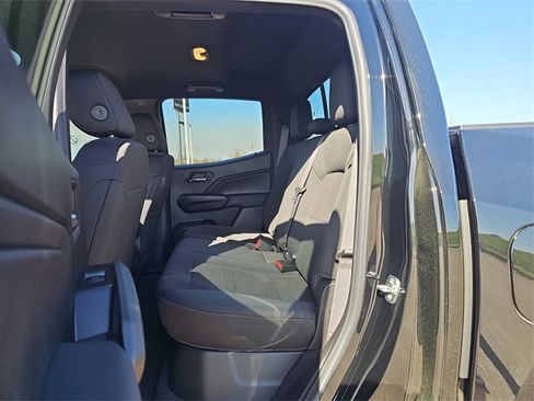 New 2025 GMC Canyon Elevation w/ Convenience Package image 9