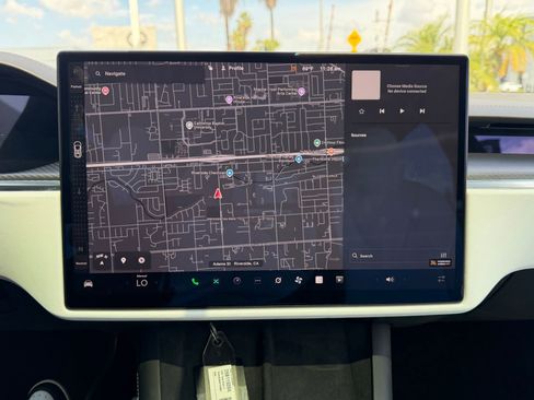 Used 2022 Tesla Model X AWD/4WD image 27