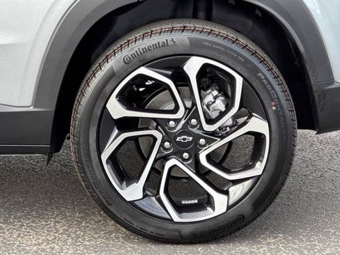 New 2026 Chevrolet Trax RS w/ Driver Confidence Package FWD image 32
