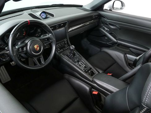 Certified 2019 Porsche 911 Speedster image 27