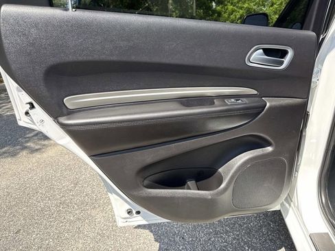 Used 2020 Dodge Durango SXT RWD image 13
