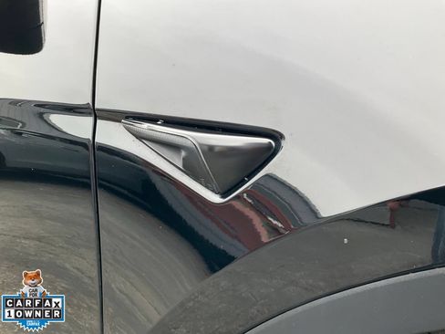 Used 2022 Tesla Model Y Performance AWD/4WD image 78