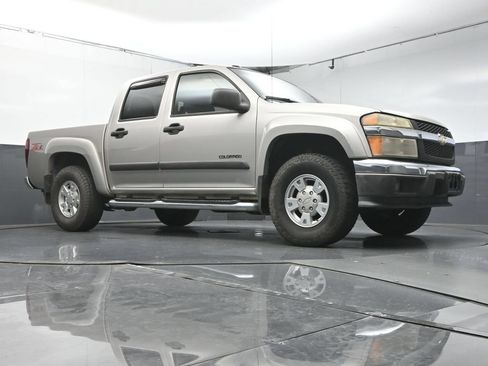 Used 2005 Chevrolet Colorado LS w/ Safe And Sound Package RWD image 30
