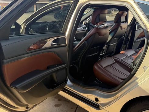 Used 2017 Lincoln MKZ Reserve w/ Climate Package image 9