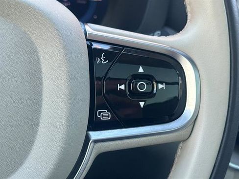 Certified 2023 Volvo XC60 T8 Plus w/ Climate Package image 28