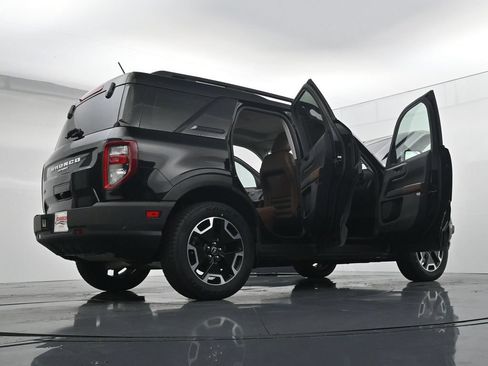 Used 2023 Ford Bronco Sport Outer Banks w/ Tech Package AWD/4WD image 43