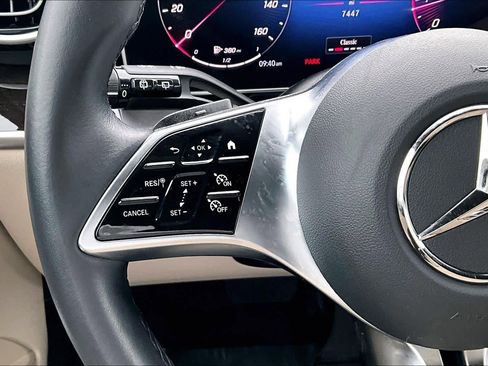 Certified 2025 Mercedes-Benz GLC 300 4MATIC image 24