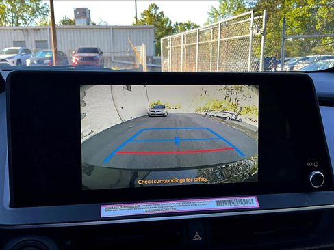 Used 2024 Toyota Prius XLE image 26