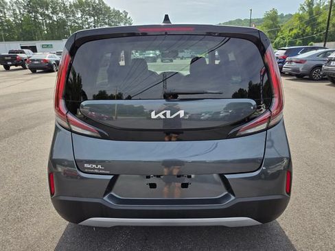 Used 2025 Kia Soul LX w/ LX Technology Package FWD image 7