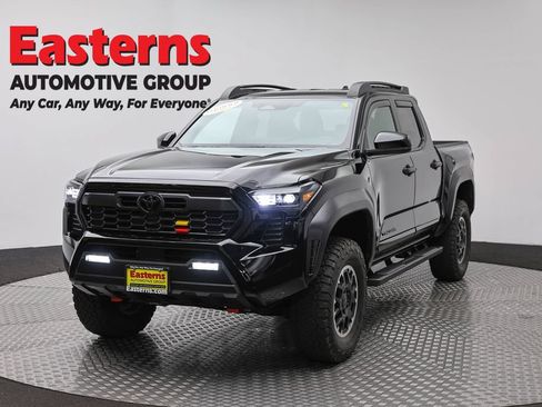 Used 2024 Toyota Tacoma TRD Off-Road AWD/4WD image 1