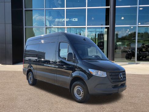 New 2026 Mercedes-Benz Sprinter 2500 image 2