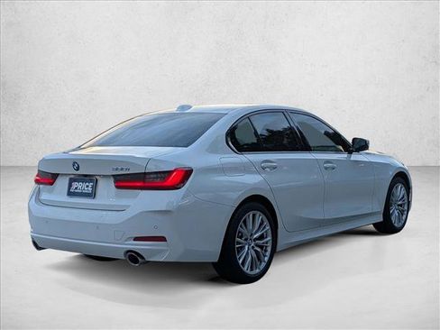 Used 2023 BMW 330i Sedan w/ Driving Assistance Package RWD image 5