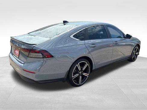 Used 2023 Honda Accord Sport image 5