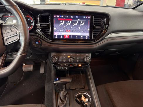 Used 2025 Dodge Durango R/T AWD/4WD image 7