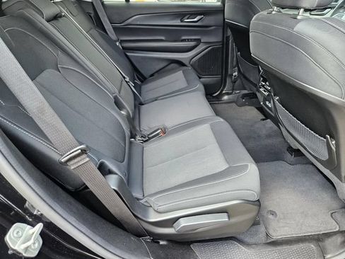 Used 2024 Jeep Grand Cherokee L Laredo RWD image 15