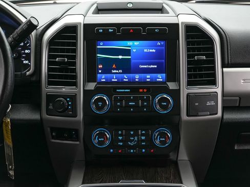 Certified 2021 Ford F250 Lariat w/ Chrome Package AWD/4WD image 16