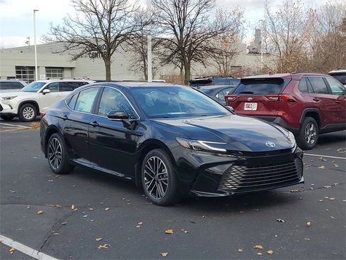 New 2026 Toyota Camry XLE image 31