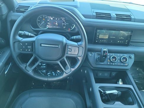 Used 2023 Land Rover Defender 110 X-Dynamic SE AWD/4WD image 18
