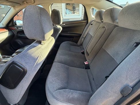 Used 2009 Chevrolet Impala LT FWD image 10