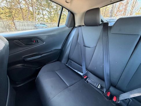 Used 2025 Toyota Prius LE image 37