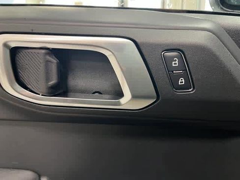 New 2025 Ford Bronco Badlands w/ Sasquatch Package image 37