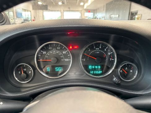 Used 2014 Jeep Wrangler Unlimited Sahara AWD/4WD image 20